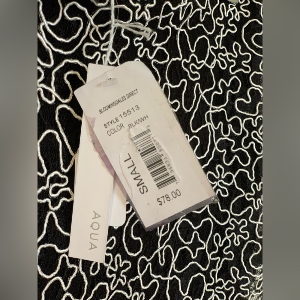 Aqua Monochrome Floral Pencil Skirt.  Size-Small - Picture 5 of 5
